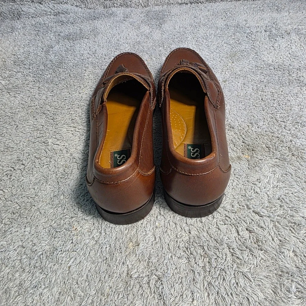 VTG Bass Tassel Loafers Brown Leather Kiltie Moc Toe Mens 10.5 M Excellent